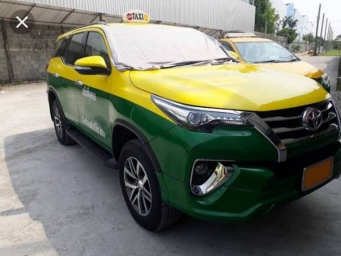 แท็กซี่ Fortuner 7 ที่นั่ง