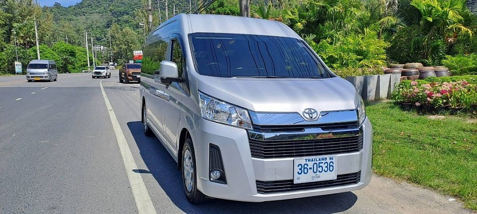 เหมารถตู้พิษณุโลกนำเที่ยวในจังหวัด 24 ชั่วโมง