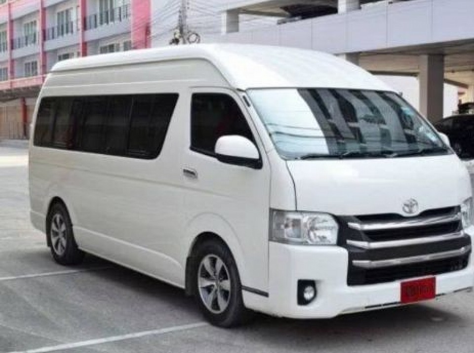 เหมารถตู้นำเที่ยวในจังหวัดชลบุรีและจังหวัดใกล้เคียง 24 ชั่วโมง